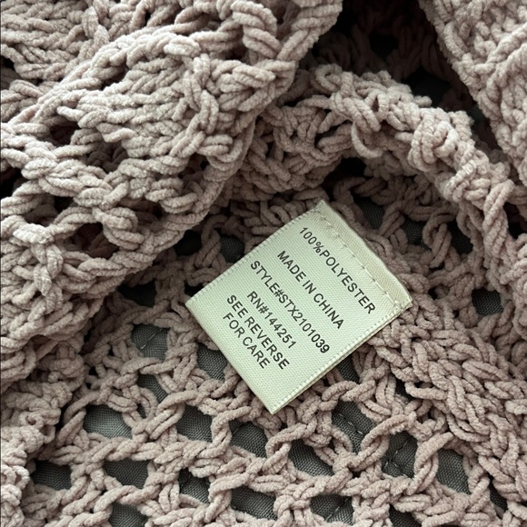 Nicole Miller Pink Cropped Cardigan with Open-Knit Design - Picture 12 of 14